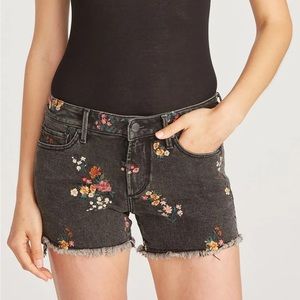 Driftwood Connie embroidered shorts